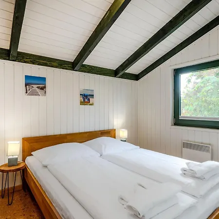 Casa de Férias Holz Hus Born